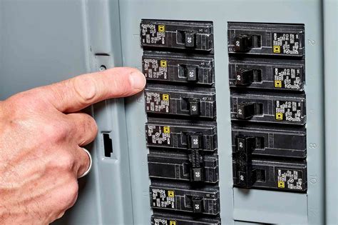 replacing a circuit breaker cost